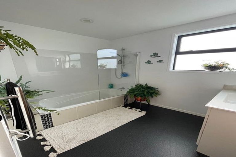 Photo of property in 18 Calcutta Street, Khandallah, Wellington, 6035