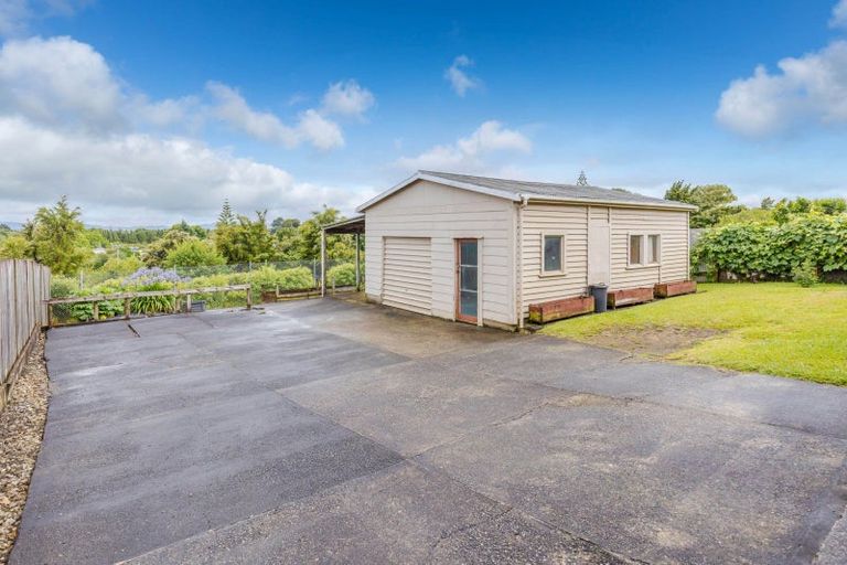 Photo of property in 90 Forest Lake Road, Forest Lake, Hamilton, 3200