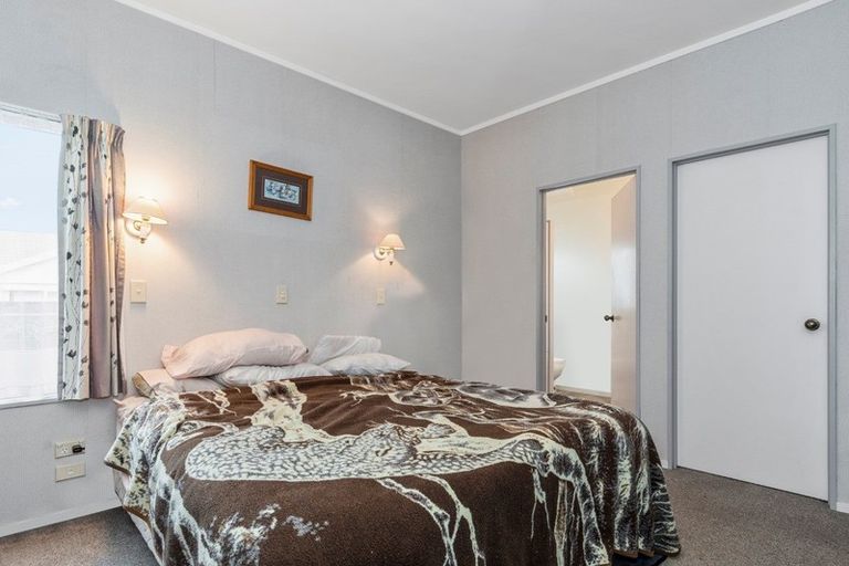 Photo of property in 28 Balmacewen Place, Mount Maunganui, 3116