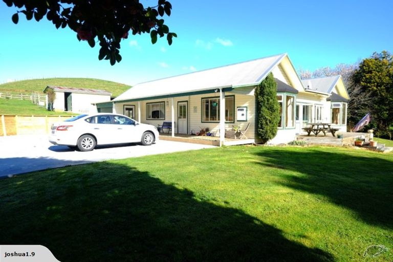 Photo of property in 1828 Tarata Road, Tarata, Inglewood, 4387