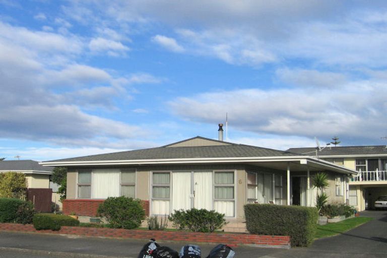 Photo of property in 1/6 The Esplanade, Westshore, Napier, 4110