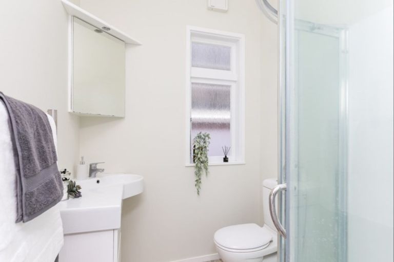 Photo of property in 107 Grant Road, Thorndon, Wellington, 6011