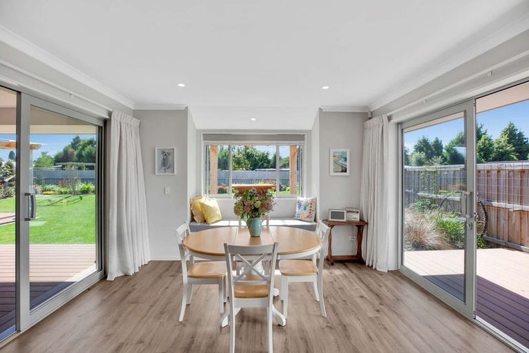 Photo of property in 6 Hunter Lane, Amberley, 7410