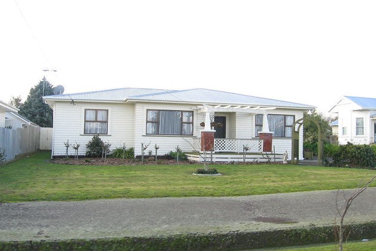 Photo of property in 6 Wellington Street, Feilding, 4702
