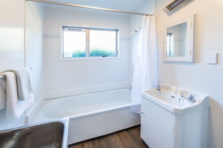 Photo of property in 2/9 Somme Street, St Albans, Christchurch, 8014