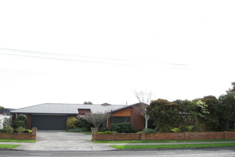 Photo of property in 360 Mangorei Road, Merrilands, New Plymouth, 4312