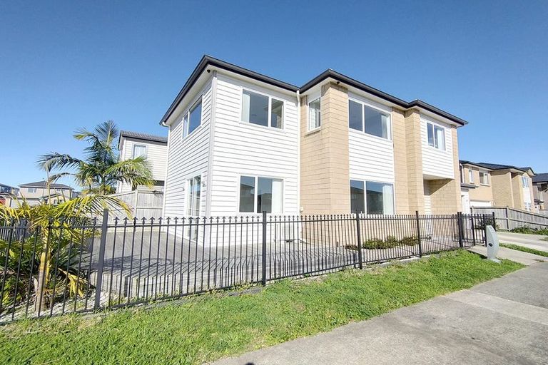 Photo of property in 75 Rosewell Crescent, Flat Bush, Auckland, 2019