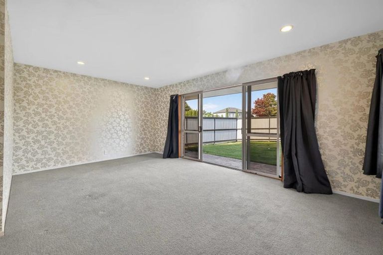 Photo of property in 300 Kensington Avenue, Rangiora, 7400