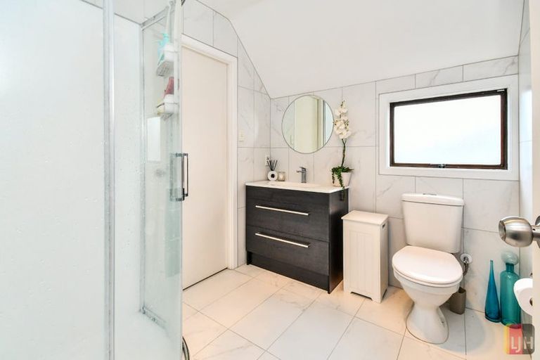 Photo of property in 15 Green Lane, Pukekohe, 2120