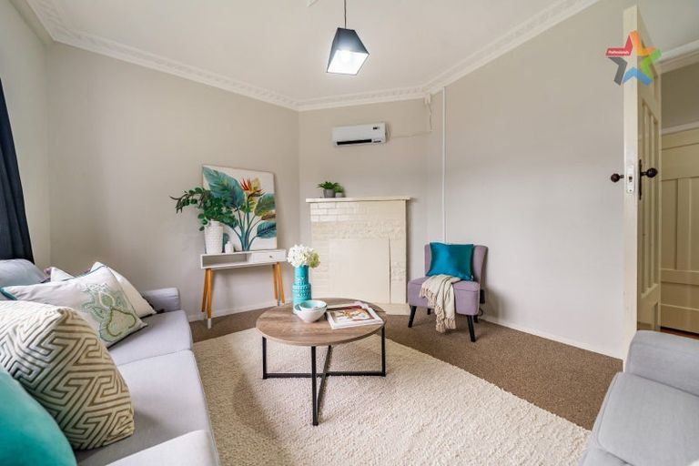 Photo of property in 20 Ludlam Crescent, Woburn, Lower Hutt, 5010