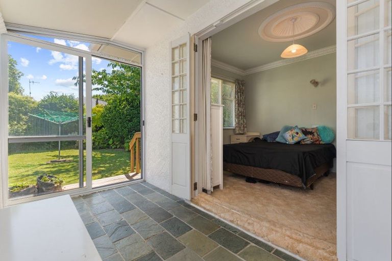 Photo of property in 113 Pahiatua Street, Hokowhitu, Palmerston North, 4410
