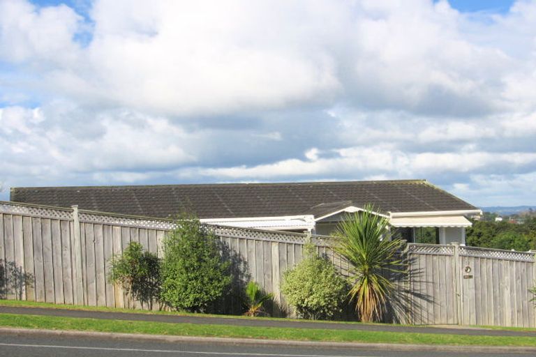 Photo of property in 53 Eugenia Rise, Totara Heights, Auckland, 2105