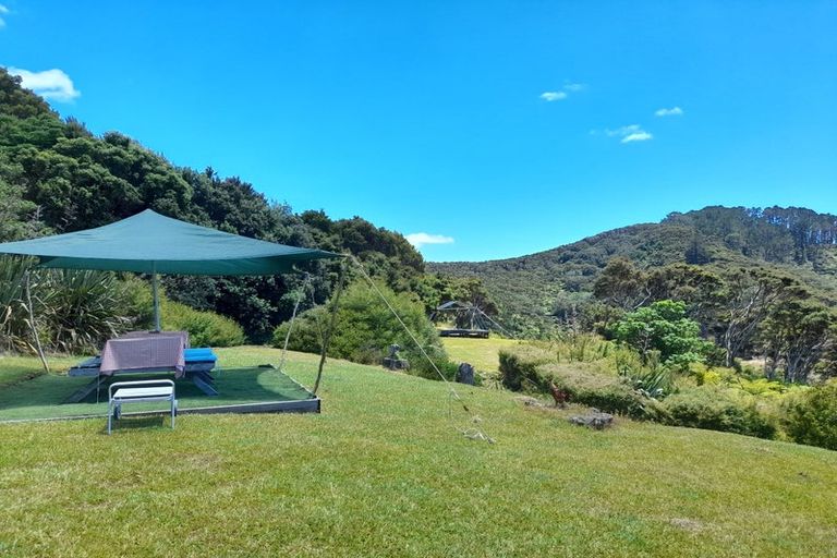 Photo of property in 19 Edith Ridge Road, Kawau Island, 0920