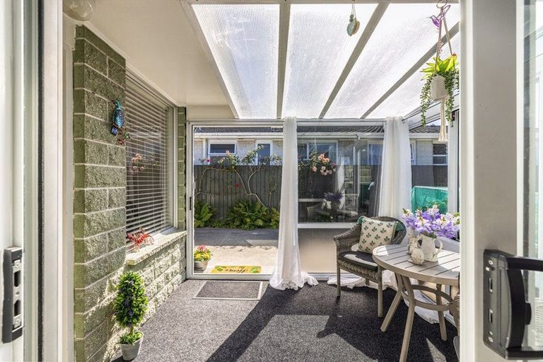 Photo of property in 2/14 Apollo Place, Papanui, Christchurch, 8052