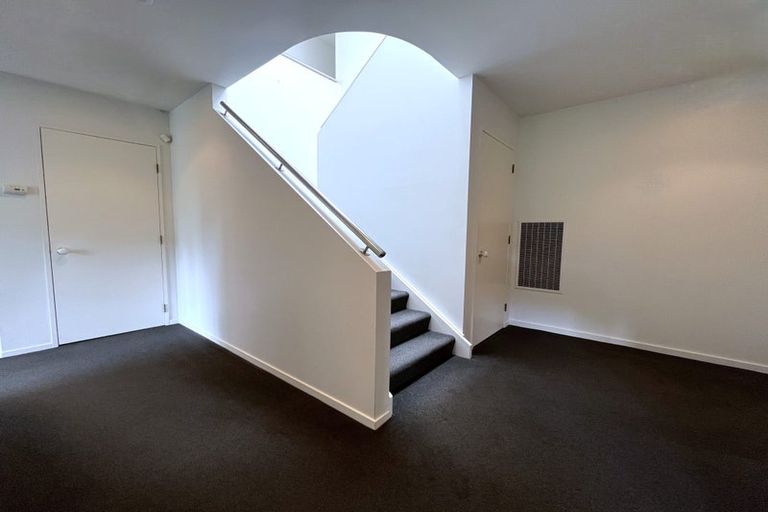 Photo of property in 34 Molyneux Close, Whitby, Porirua, 5024