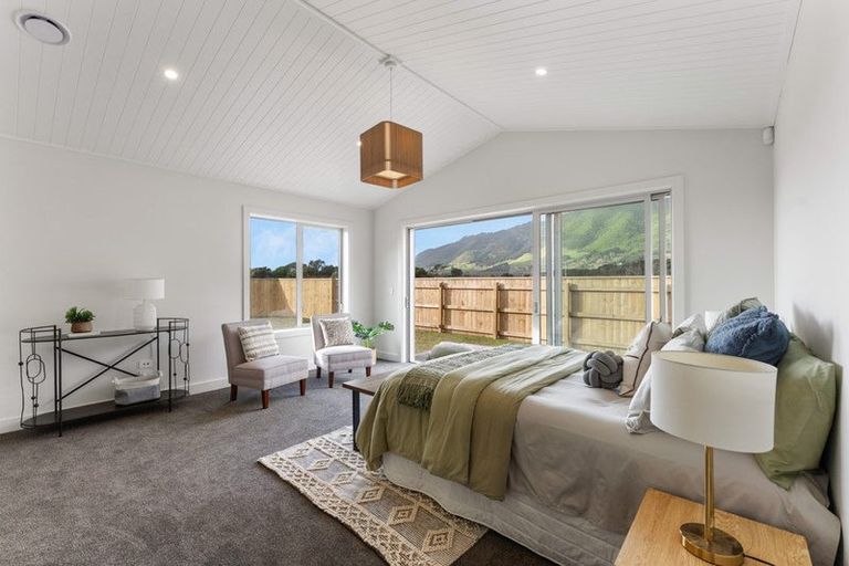 Photo of property in 7 Pihoihoi Close, Waikanae, 5036