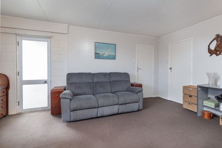 Photo of property in 38 Kimihia Road, Huntly, 3700