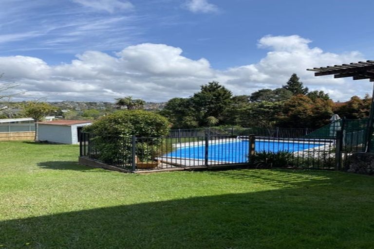 Photo of property in 496 Beach Road, Murrays Bay, Auckland, 0630