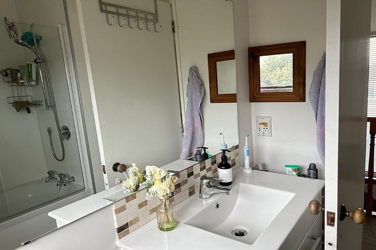 Photo of property in 2/12 Brittan Street, Linwood, Christchurch, 8011