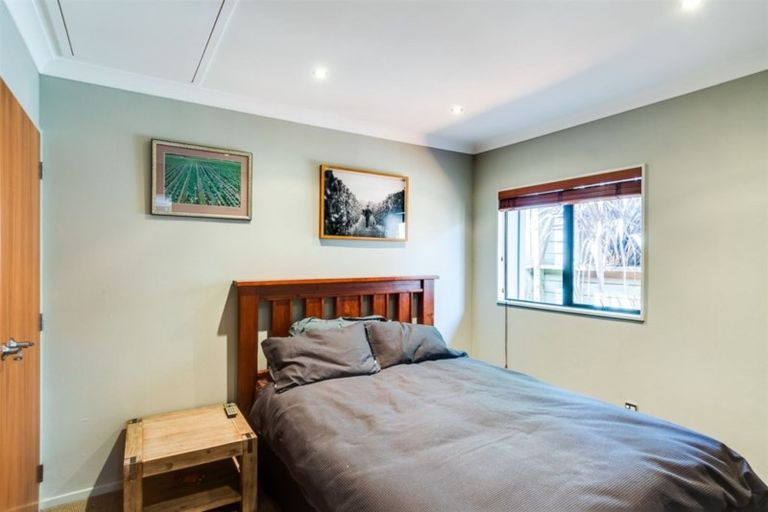 Photo of property in 35 Lighthouse Road, Bluff Hill, Napier, 4110