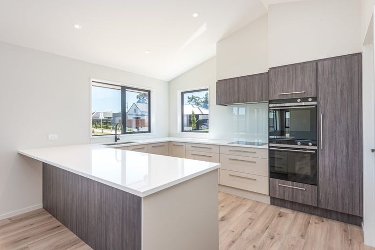 Photo of property in 12 Lusk Street, Rangiora, 7400