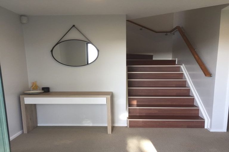 Photo of property in 91a Colwill Road, Massey, Auckland, 0614