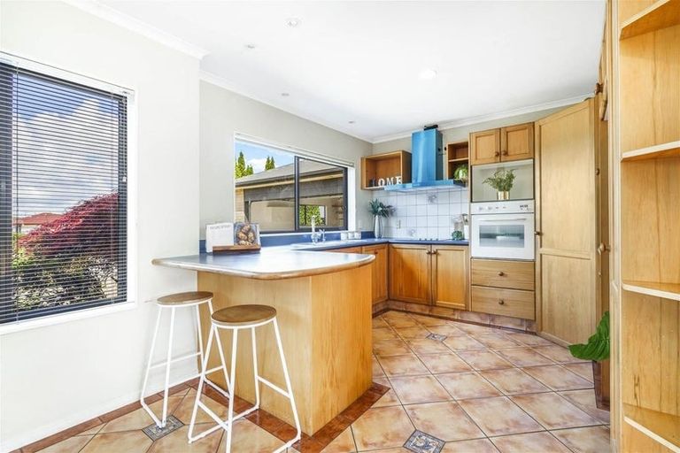 Photo of property in 4 Keswick Crescent, Huntington, Hamilton, 3210