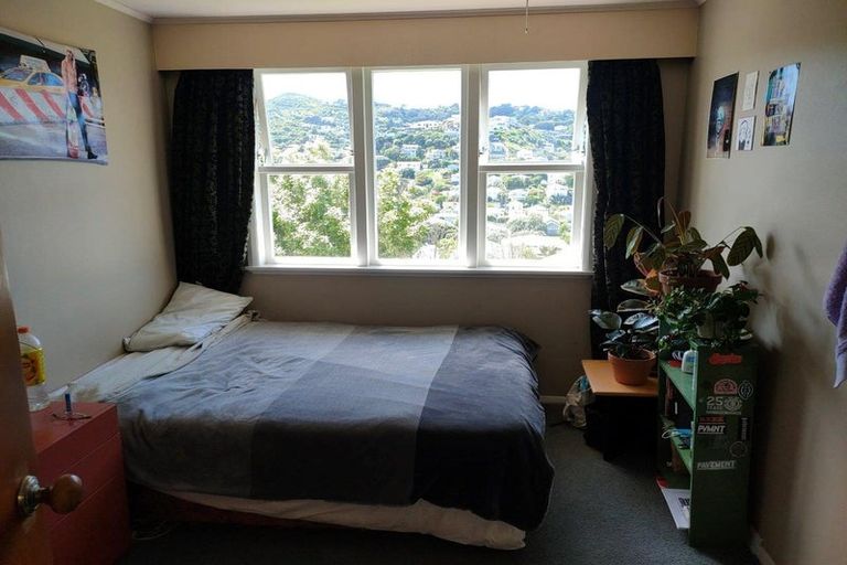 Photo of property in 8b Cam Street, Island Bay, Wellington, 6023