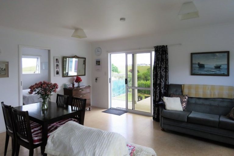 Photo of property in 85 Clayton Street, Kakanui, Oamaru, 9495