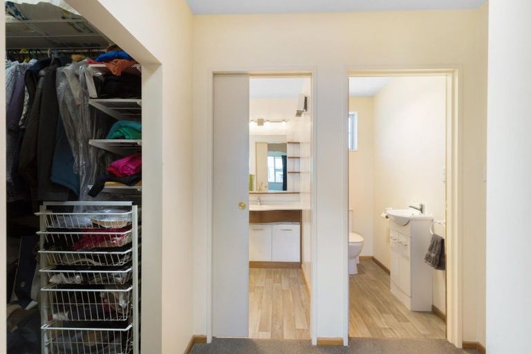 Photo of property in 35 Devon Street, Arrowtown, 9302