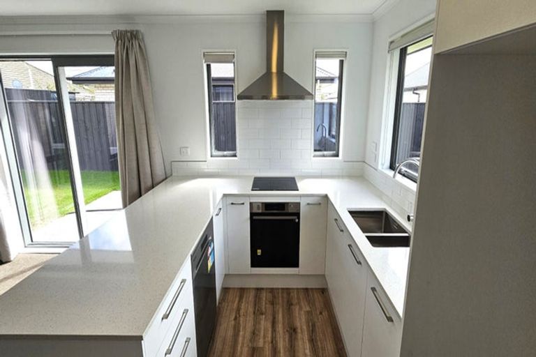 Photo of property in 13 Freeville Place, New Brighton, Christchurch, 8083