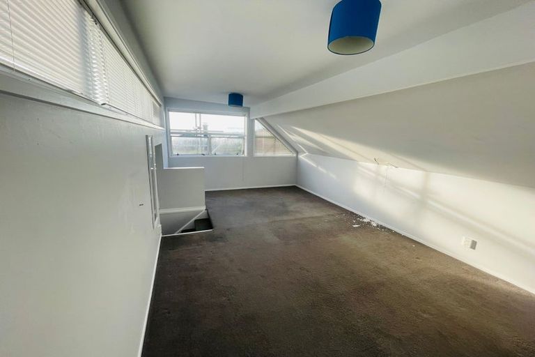 Photo of property in 3a Pah Road, Cockle Bay, Auckland, 2014