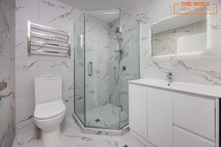 Photo of property in 56e Cyclamen Road, Mangere, Auckland, 2022