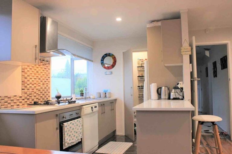 Photo of property in 1/97a Nile Road, Milford, Auckland, 0620