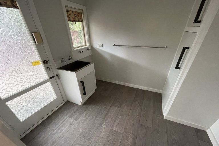 Photo of property in 7 Quinton Place, Bishopdale, Christchurch, 8053