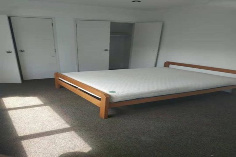 Photo of property in 48 Tauhinu Road, Greenhithe, Auckland, 0632