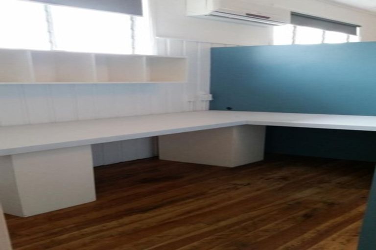 Photo of property in 2 Church Street, Swanson, Auckland, 0612