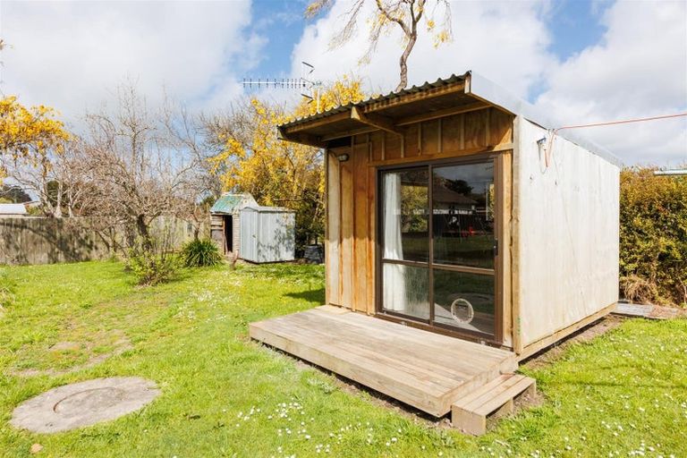 Photo of property in 60 Alexandra Street, Marton, 4710