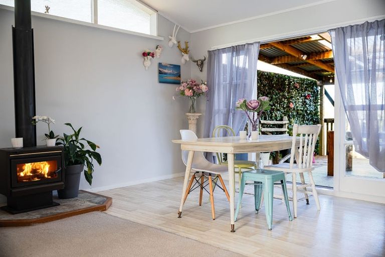 Photo of property in 33 Brigitte View, Snells Beach, 0920