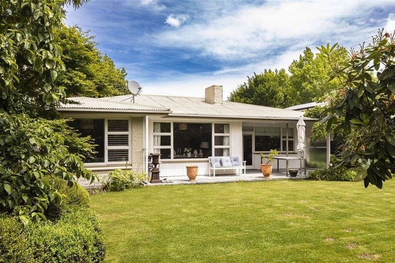 Photo of property in 17 Desmond Street, Merivale, Christchurch, 8014