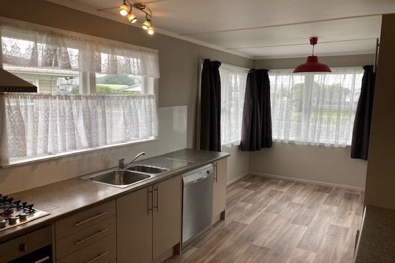 Photo of property in 20 Yvonne Street, Melville, Hamilton, 3206