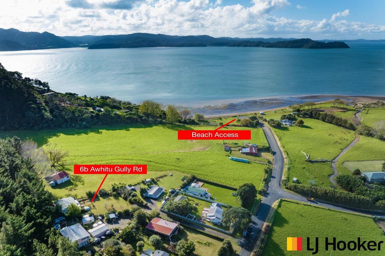 Photo of property in 6b Awhitu Gully Road, Manukau Heads, Awhitu, 2684