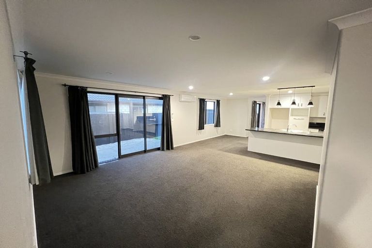 Photo of property in 61 Bert Wall Drive, Omokoroa, 3114