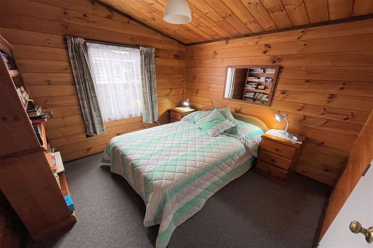 Photo of property in 22 Waianiwa Place, Tokoroa, 3420