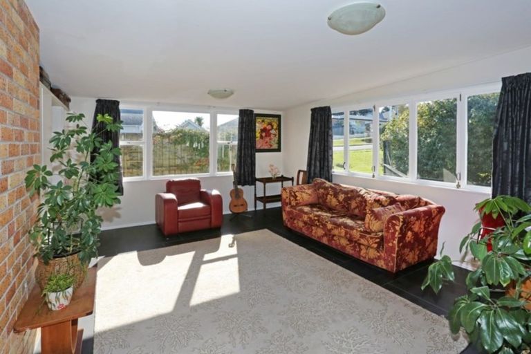 Photo of property in 31 Victoria Avenue, Waiuku, 2123