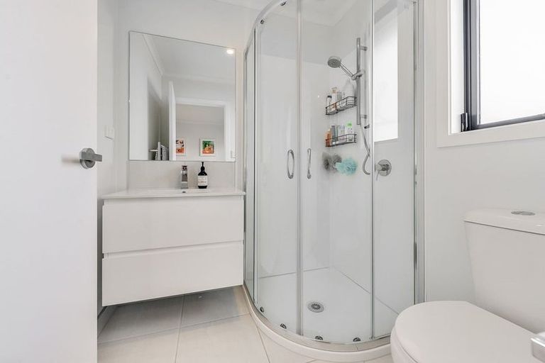 Photo of property in 53 Holland Road, Fairfield, Hamilton, 3214