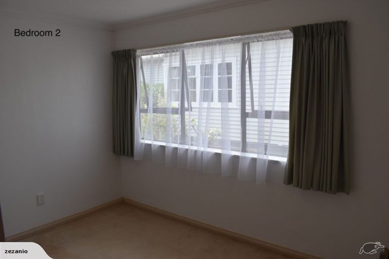 Photo of property in 47a Whites Line West, Woburn, Lower Hutt, 5010