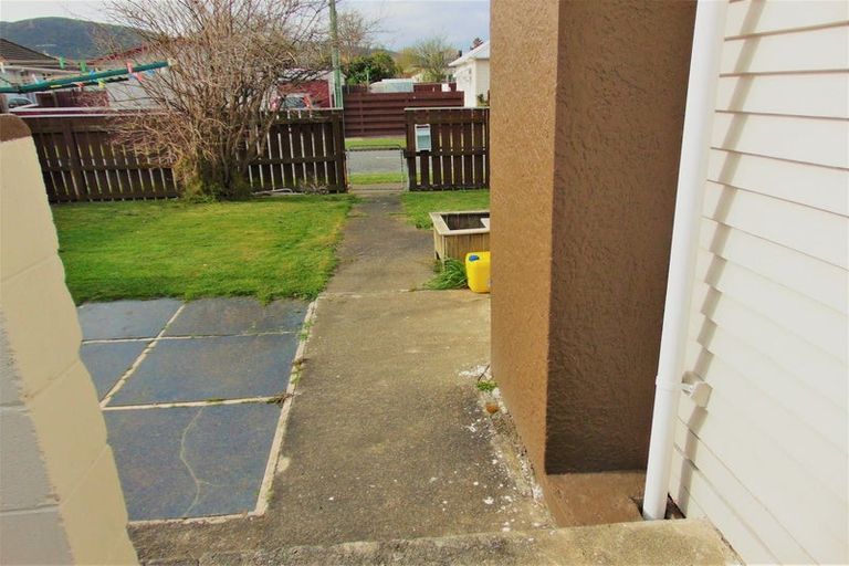 Photo of property in 30 Peck Street, Taita, Lower Hutt, 5011
