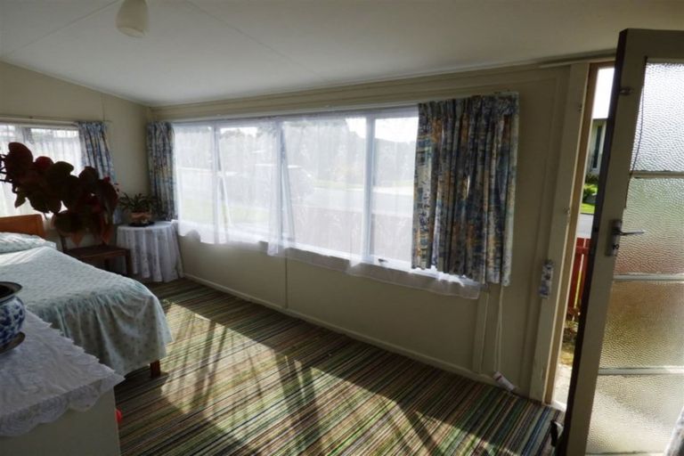 Photo of property in 5 Rimu Street, Kaka Point, Balclutha, 9271