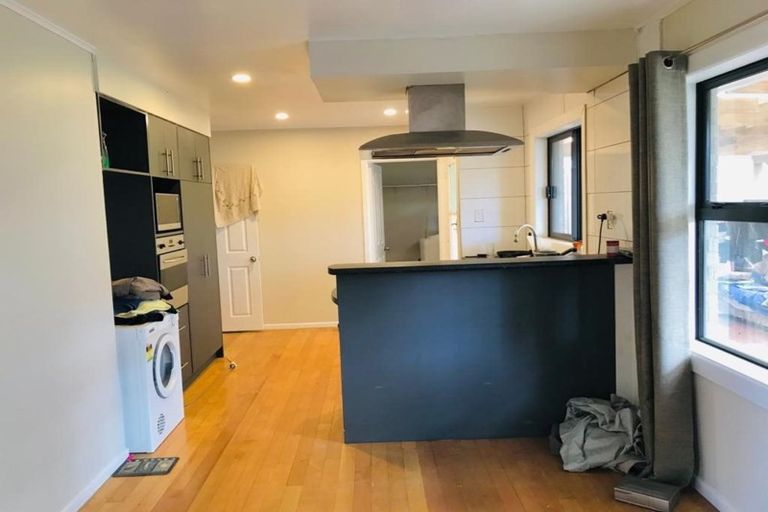 Photo of property in 22 Melton Road, Mount Wellington, Auckland, 1060